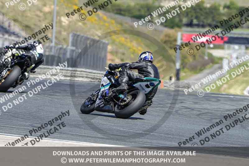 cadwell no limits trackday;cadwell park;cadwell park photographs;cadwell trackday photographs;enduro digital images;event digital images;eventdigitalimages;navarra;no limits trackdays;peter wileman photography;racing digital images;trackday digital images;trackday photos